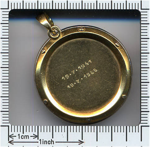 Diamond estate golden 'I love you' pendant